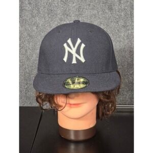 New Era New York Yankees 59FIFTY Fitted Hat Navy White Logo Sz‎ 7 1/4 Streetwear